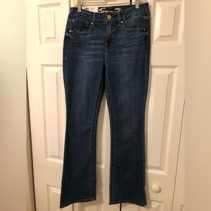 NEW Seven Tummyless High Rise Boot Size 8 Jeans